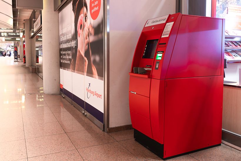 atm-geldautomat-haspa-hamburger-sparkasse-ankunft-arrival-airport-plaza